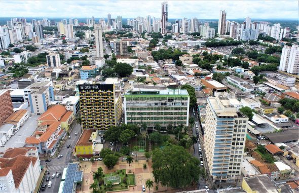 Prefeitura de Cuiab | Prefeito mantm compromisso com servidor e quita folha salarial referente ao ms de agosto nesta quinta-feira (31)