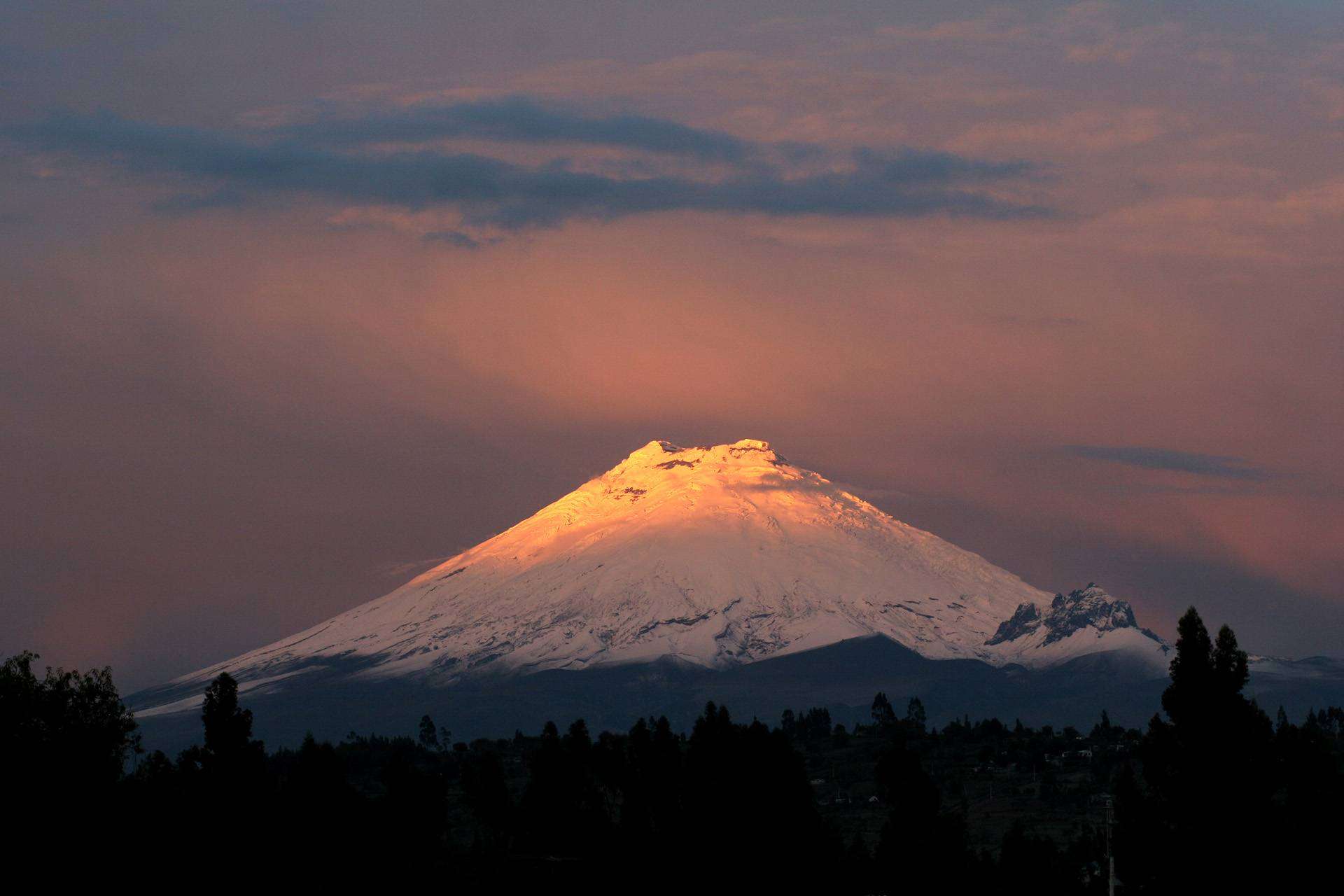 Viajar a Ecuador es sinónimo de vivir una experiencia inigualable con WanderBus