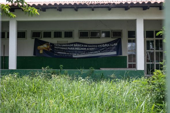 Prefeitura de Cuiab | Gabinete de interveno do Estado no cumpre promessa de reforma e larga UBS CPA 4 abandonada